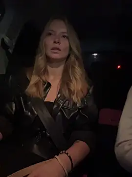 Snapshot of AnastasiaAniess chatting on 8, 11, 2025 AnastasiaAniess online show from 8, 11, 2025