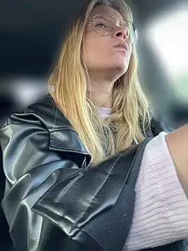 AnastasiaAniess online show from 8, 4, 2026