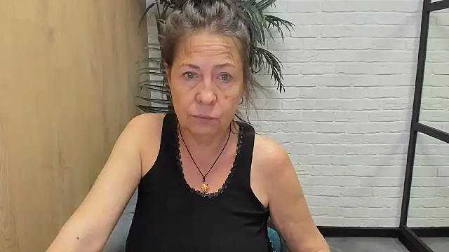 LindaPassionate online show from 12, 9, 2025