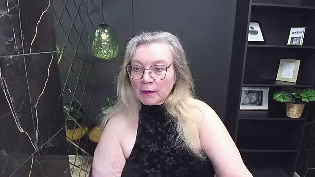 NataliMellow online show from 8, 2, 2025