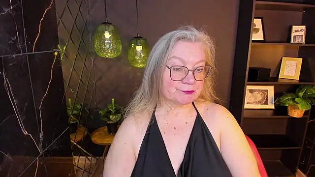 Snapshot of NataliMellow chatting on 18, 4, 2026 NataliMellow online show from 18, 4, 2026