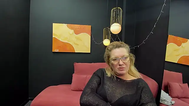 Snapshot of LeaPure chatting on 1, 3, 2025 LeaPure online show from 1, 3, 2025