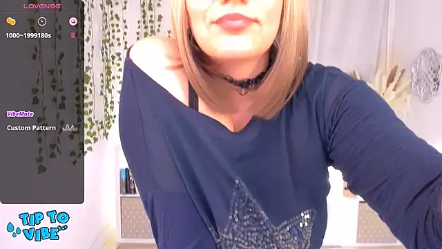 Snapshot of JillSpacey chatting on 10, 3, 2025 JillSpacey online show from 10, 3, 2025