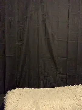 Snapshot of Rakiyahcharms chatting on 19, 9, 2025 Rakiyahcharms online show from 19, 9, 2025