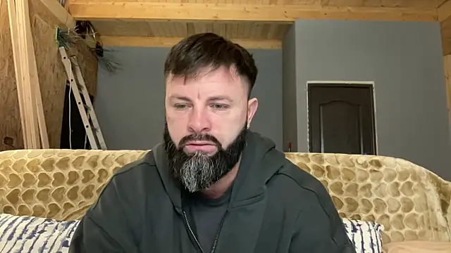 Snapshot of AlphaSparks chatting on 23, 10, 2025 AlphaSparks online show from 23, 10, 2025