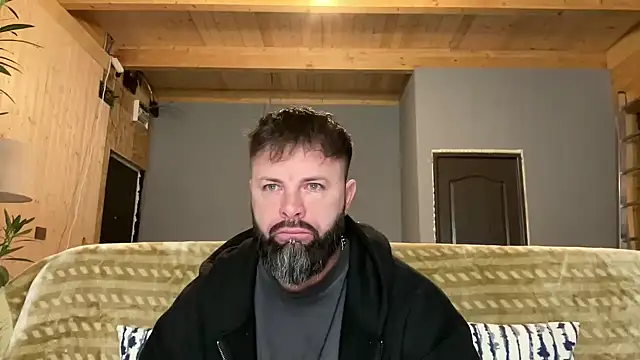 Snapshot of AlphaSparks chatting on 5, 11, 2025 AlphaSparks online show from 5, 11, 2025