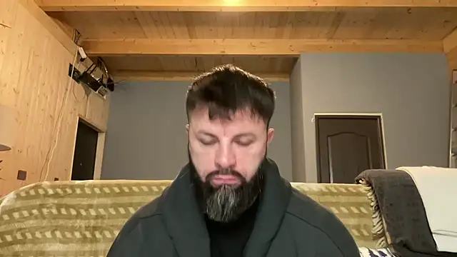 Snapshot of AlphaSparks chatting on 11, 11, 2025 AlphaSparks online show from 11, 11, 2025