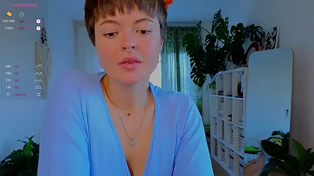 Snapshot of lana_sky chatting on 18, 10, 2025 lana sky online show from 18, 10, 2025