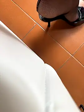 Snapshot of Wet-Pussycat chatting on 10, 9, 2025 Wet-Pussycat online show from 10, 9, 2025