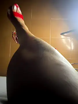 Snapshot of Wet-Pussycat chatting on 8, 10, 2025 Wet-Pussycat online show from 8, 10, 2025