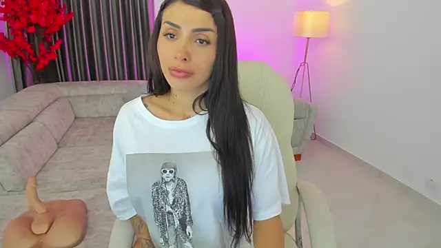 Snapshot of Sarah_Stone_ chatting on 12, 1, 2025 Sarah Stone online show from 12, 1, 2025