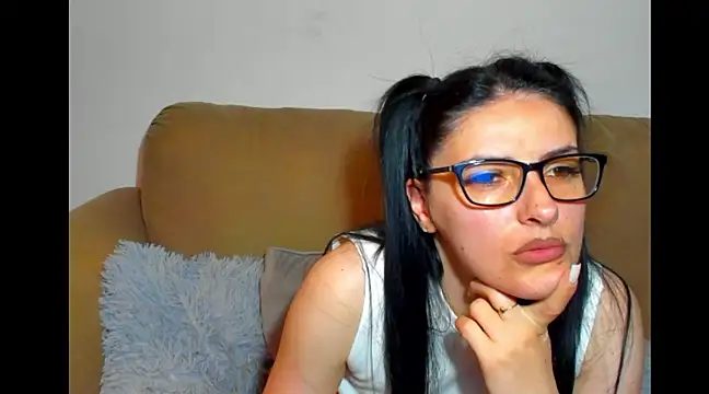 Snapshot of GlamourousKassy chatting on 14, 3, 2025 GlamourousKassy online show from 14, 3, 2025