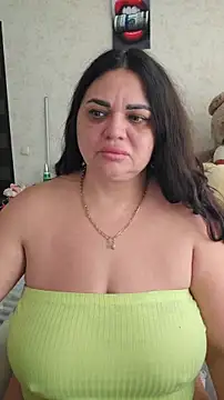 Snapshot of littleRikka chatting on 1, 3, 2026 littleRikka online show from 1, 3, 2026