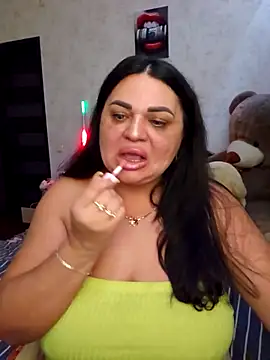 Snapshot of littleRikka chatting on 4, 4, 2026 littleRikka online show from 4, 4, 2026