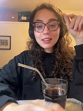 ladyturtle online show from 26, 3, 2026