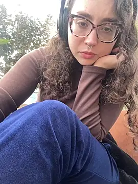 ladyturtle online show from 31, 3, 2026