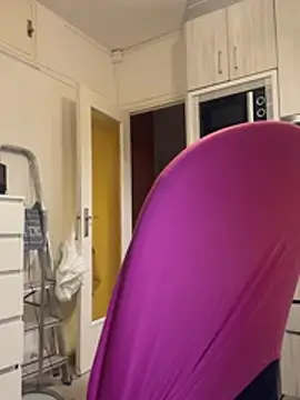 ladyturtle online show from 11, 4, 2026