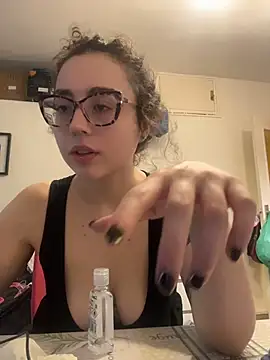 ladyturtle online show from 27, 5, 2026