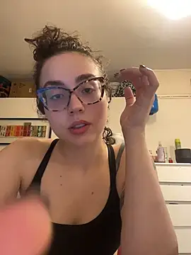ladyturtle online show from 29, 5, 2026