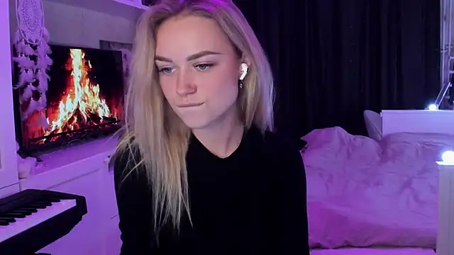 Snapshot of MaryDreaminess chatting on 21, 11, 2025 MaryDreaminess online show from 21, 11, 2025