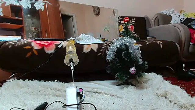 Snapshot of AlinasissyXX chatting on 21, 12, 2024 AlinasissyXX online show from 21, 12, 2024