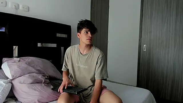 Snapshot of Dimitrixxx__ chatting on 6, 2, 2025 Dimitrixxx online show from 6, 2, 2025