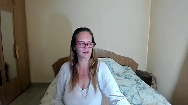 Snapshot of HardWildNipples chatting on 12, 10, 2025 HardWildNipples online show from 12, 10, 2025