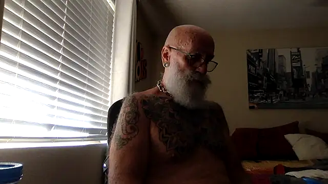 Snapshot of IamReady@xh chatting on 15, 4, 2026 IamReadyxh online show from 15, 4, 2026