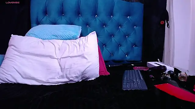 Jessi Evans online show from 21, 10, 2025