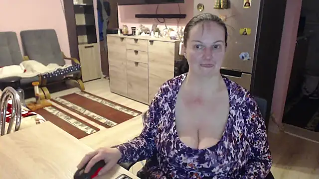 Snapshot of BustyLadyAlma chatting on 22, 2, 2025 BustyLadyAlma online show from 22, 2, 2025