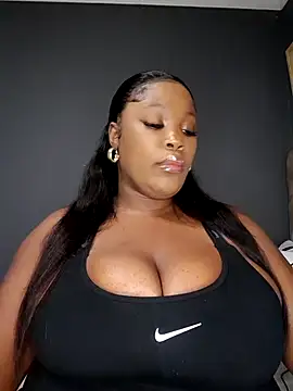 SWEETDOLLY29XX online show from 4, 11, 2025