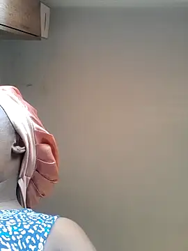 SWEETDOLLY29XX online show from 12, 2, 2026