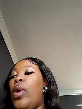 Snapshot of SWEETDOLLY29XX chatting on 10, 7, 2026 SWEETDOLLY29XX online show from 10, 7, 2026