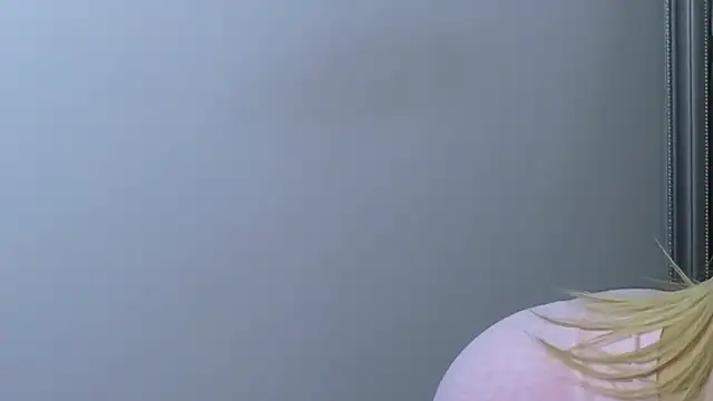 Snapshot of JuliaJuliette chatting on 18, 2, 2025 JuliaJuliette online show from 18, 2, 2025