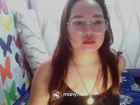 BURBERRY69 online show from 2, 10, 2025