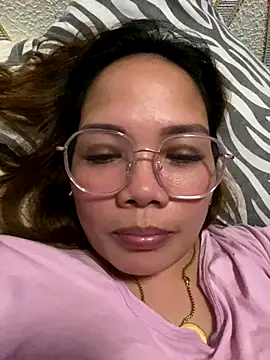 BURBERRY69 online show from 4, 10, 2025