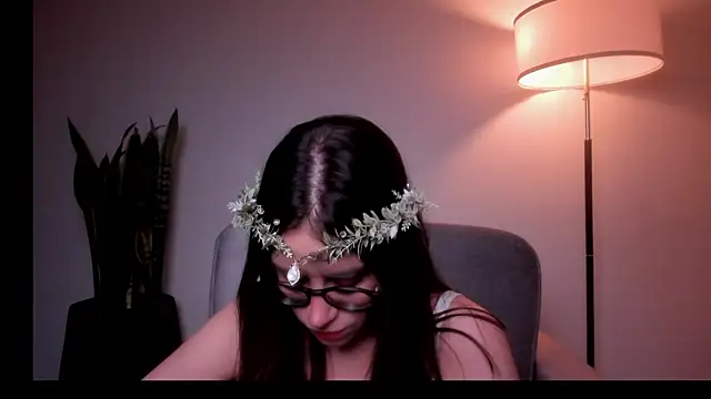 Snapshot of HazelKush chatting on 25, 6, 2026 HazelKush online show from 25, 6, 2026