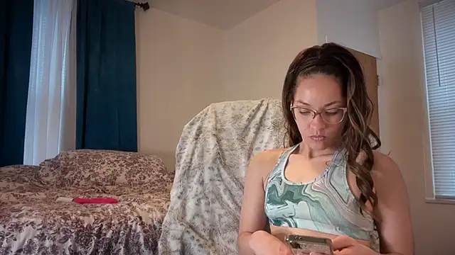 Snapshot of cassandracane chatting on 10, 4, 2026 cassandracane online show from 10, 4, 2026