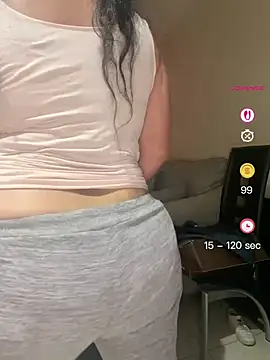 Snapshot of PichyPrettyPussy chatting on 23, 4, 2026 PichyPrettyPussy online show from 23, 4, 2026