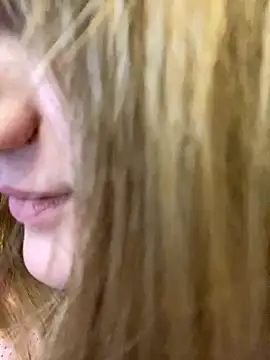 Snapshot of -MimmiLissa- chatting on 27, 10, 2025 -MimmiLissa- online show from 27, 10, 2025