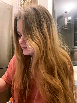 Snapshot of -MimmiLissa- chatting on 8, 11, 2025 -MimmiLissa- online show from 8, 11, 2025