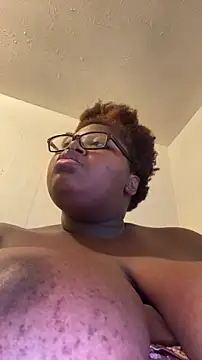 Snapshot of Anni123lol@xh chatting on 18, 11, 2025 Anni123lolxh online show from 18, 11, 2025