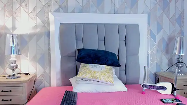 Princsgirl  online show from 8, 2, 2026