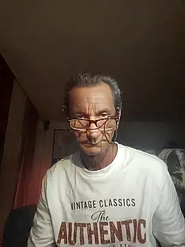 Snapshot of Python43 chatting on 11, 2, 2026 Python43 online show from 11, 2, 2026