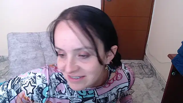 Snapshot of antara_hotgirl chatting on 20, 12, 2024 antara hotgirl online show from 20, 12, 2024