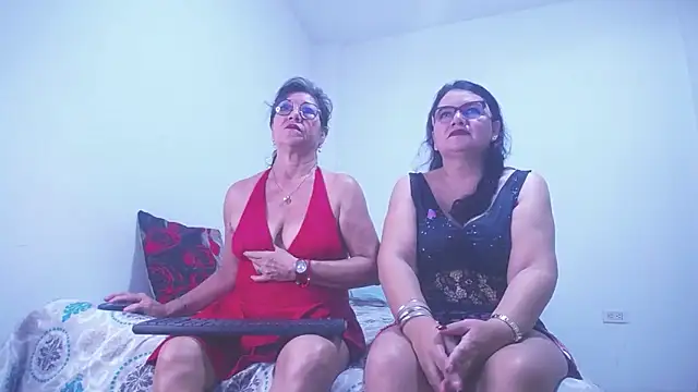 Snapshot of sexycristina_2 chatting on 19, 1, 2026 sexycristina 2 online show from 19, 1, 2026