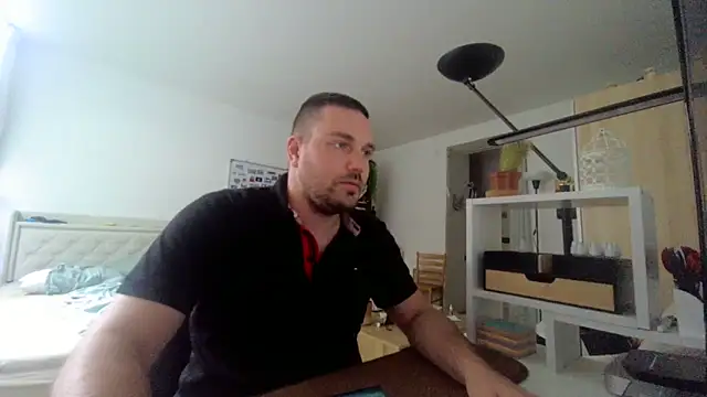 Snapshot of PowerToes chatting on 10, 6, 2026 PowerToes online show from 10, 6, 2026
