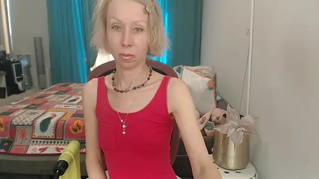 Snapshot of LuxuryNika chatting on 17, 6, 2026 LuxuryNika online show from 17, 6, 2026