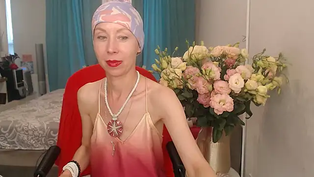 Snapshot of LuxuryNika chatting on 18, 7, 2026 LuxuryNika online show from 18, 7, 2026