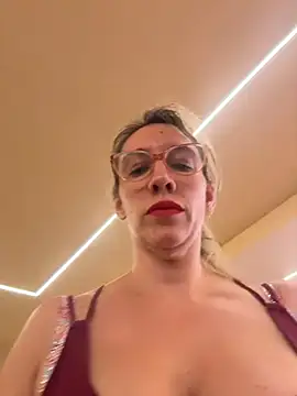 Snapshot of Gatitacarlita chatting on 24, 11, 2025 Gatitacarlita online show from 24, 11, 2025